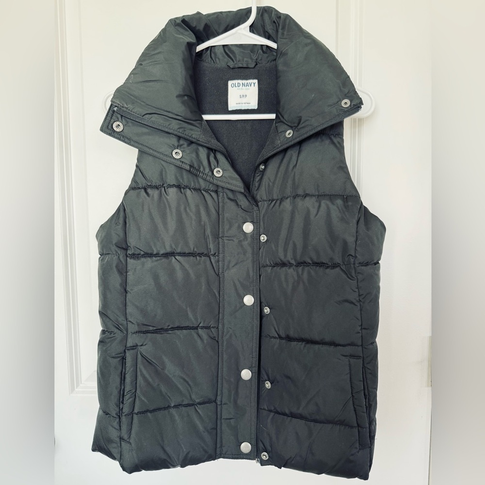 Sm/P Old Navy Women's Black Quilted Puffer Vest